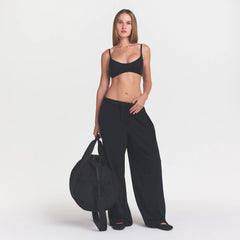 NikeSKIMS MATTE MICRO SCOOP BRA | OBSIDIAN
