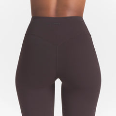 NikeSKIMS STUDIO STRETCH 26" LEGGING | DARK ROAST