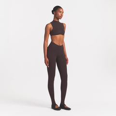 NikeSKIMS STUDIO STRETCH DIPPED 29" LEGGING | DARK ROAST