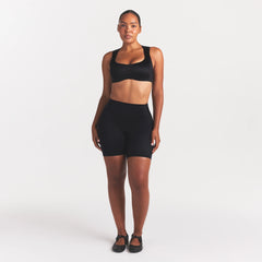 NikeSKIMS SATIN SHINE BONDED WAIST 7" BIKER SHORT | OBSIDIAN