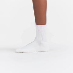 SKIMS SOCKS RIBBED QUARTER CREW LOGO SOCK | SNOW AND CHERRY BLOSSOM