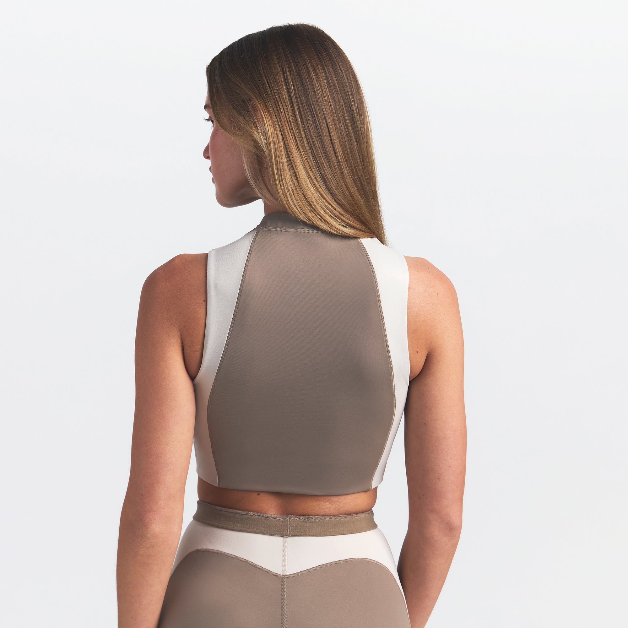 NikeSKIMS SHINE FRONT ZIP BRA | TRUFFLE AND STONE
