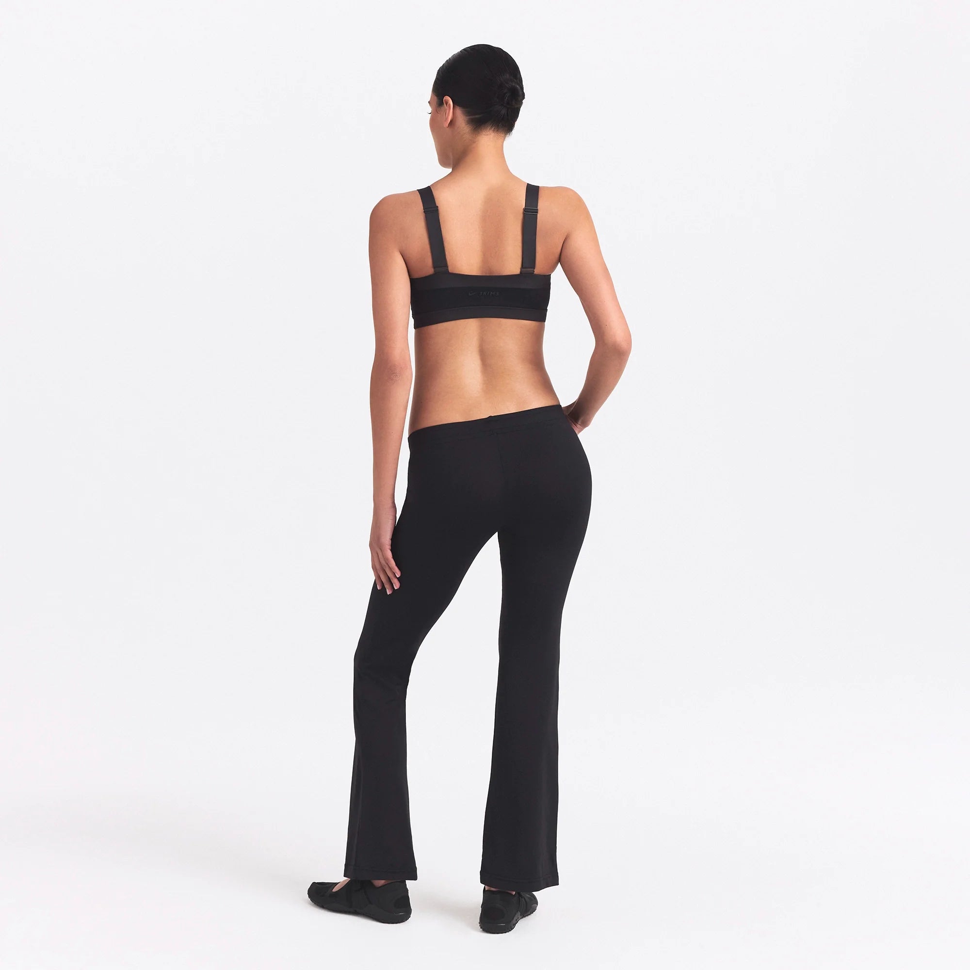 NikeSKIMS MATTE SHINE MIX STRAIGHT NECK BRA | OBSIDIAN AND IGNEOUS