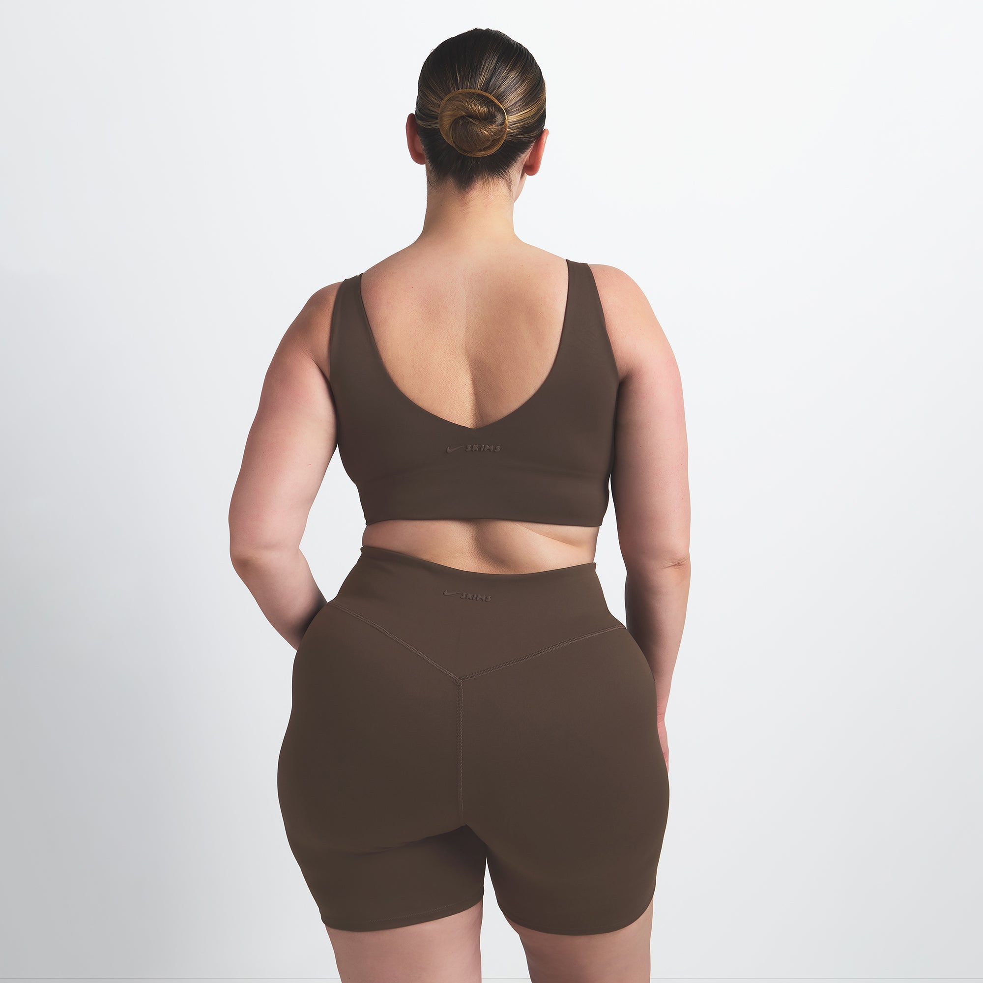 NikeSKIMS MATTE V-NECK BRA TOP | DARK SEPIA