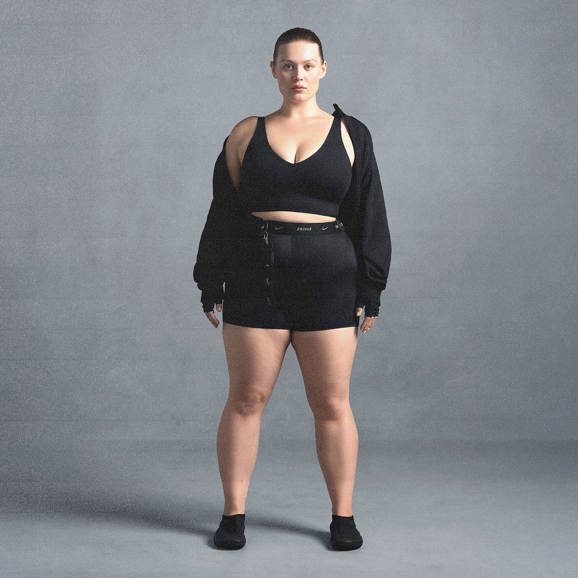NikeSKIMS MATTE V-NECK BRA TOP | OBSIDIAN