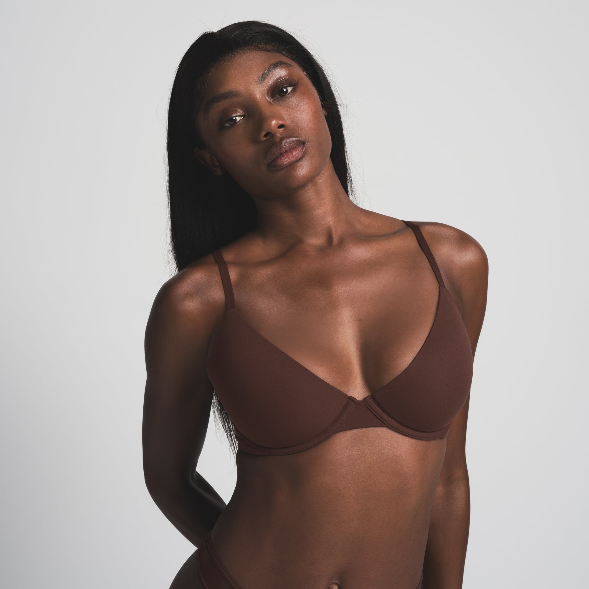 FITS EVERYBODY PLUNGE BRA | COCOA