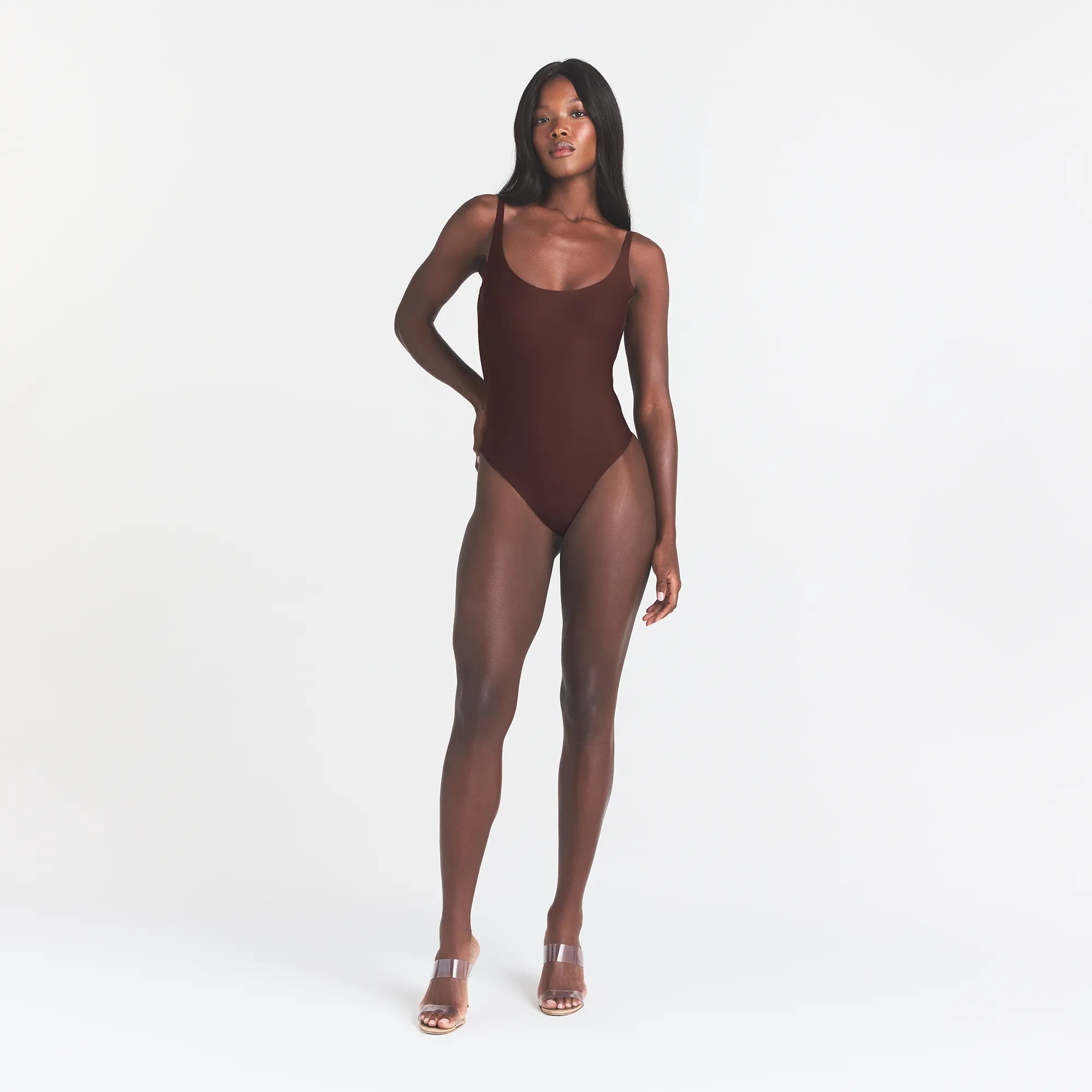 SKIMS BODY SCOOP LOW BACK THONG BODYSUIT | COCOA