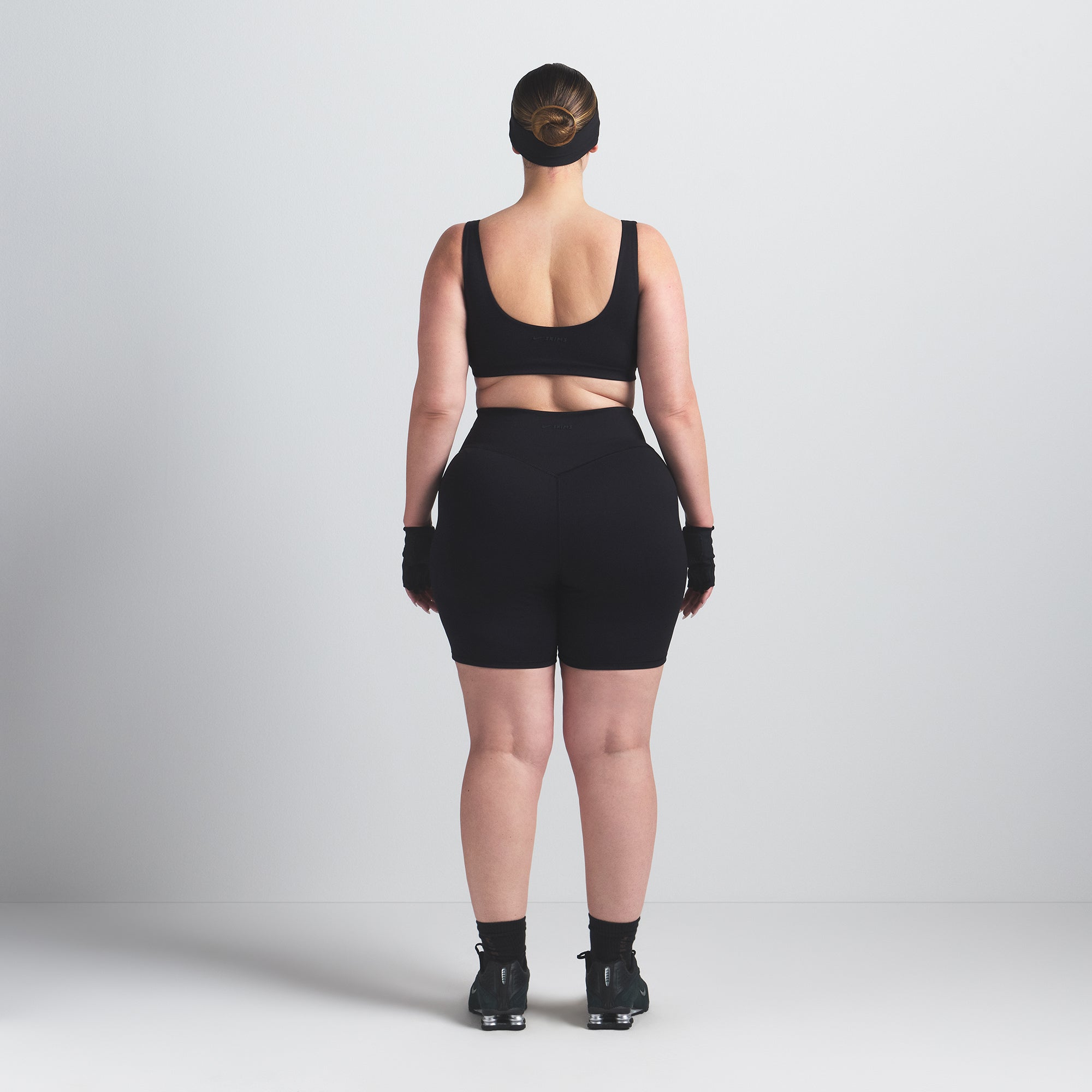 NikeSKIMS MATTE 5" BIKER SHORT | OBSIDIAN
