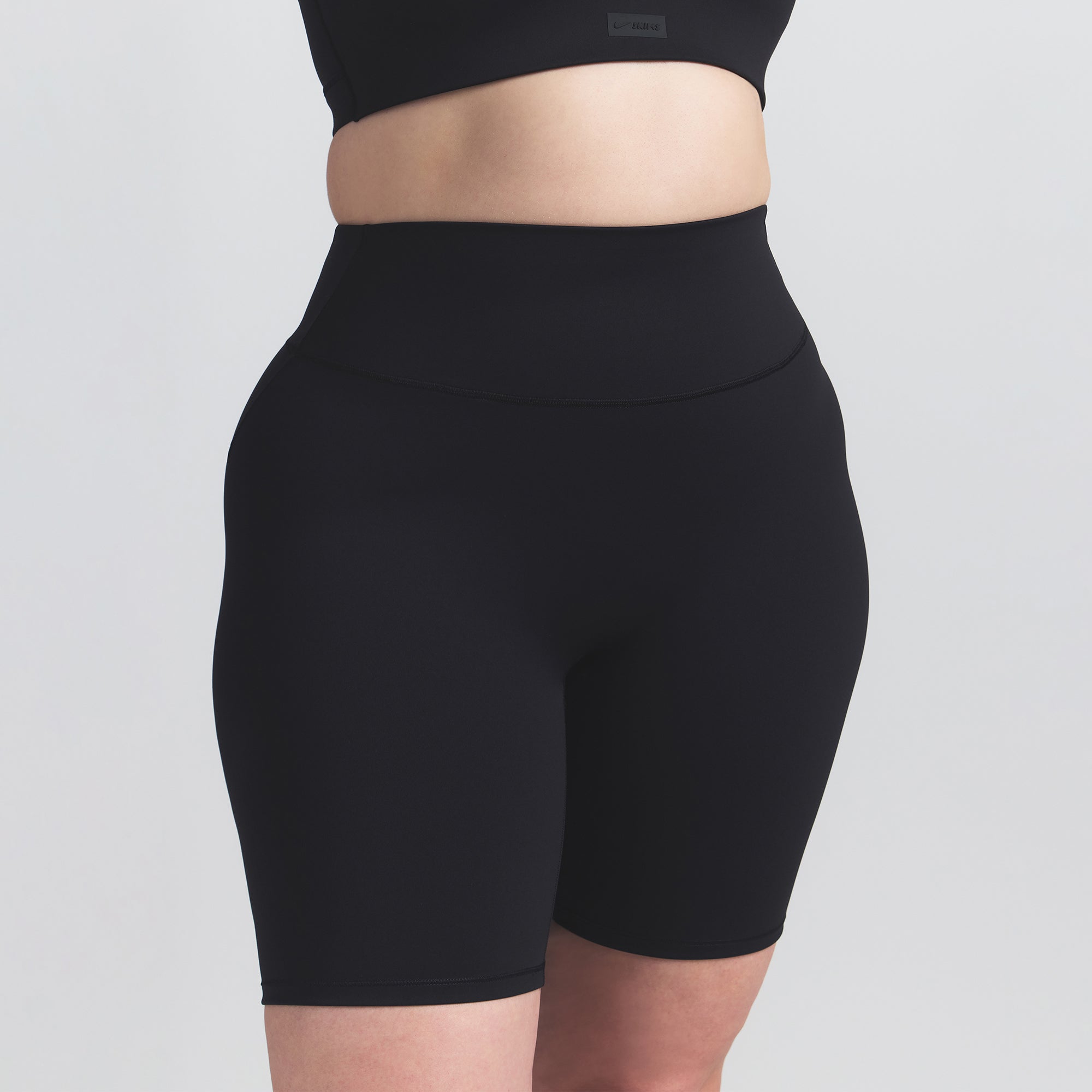 NikeSKIMS MATTE 7" BIKER SHORT | OBSIDIAN