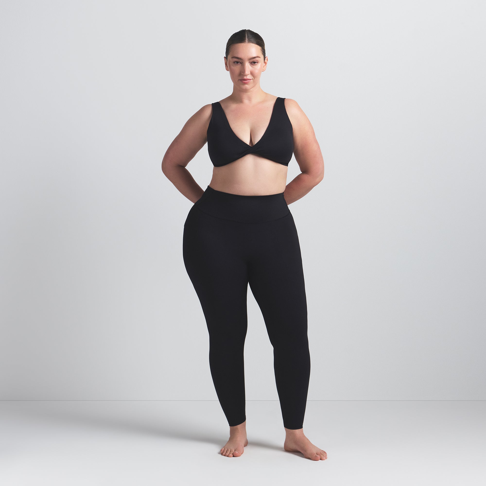 NikeSKIMS MATTE 26" LEGGING | OBSIDIAN