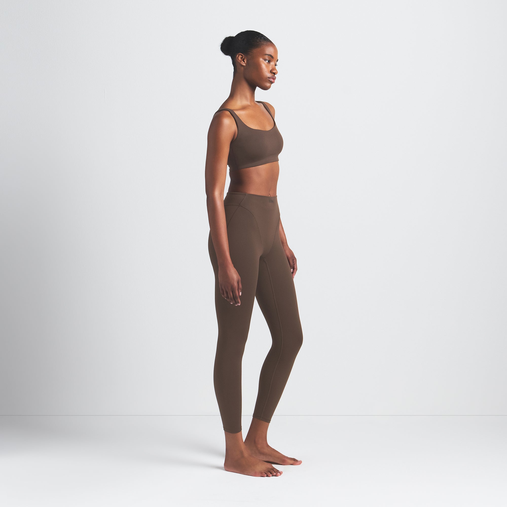 NikeSKIMS MATTE V-LINE 26" LEGGING | DARK SEPIA