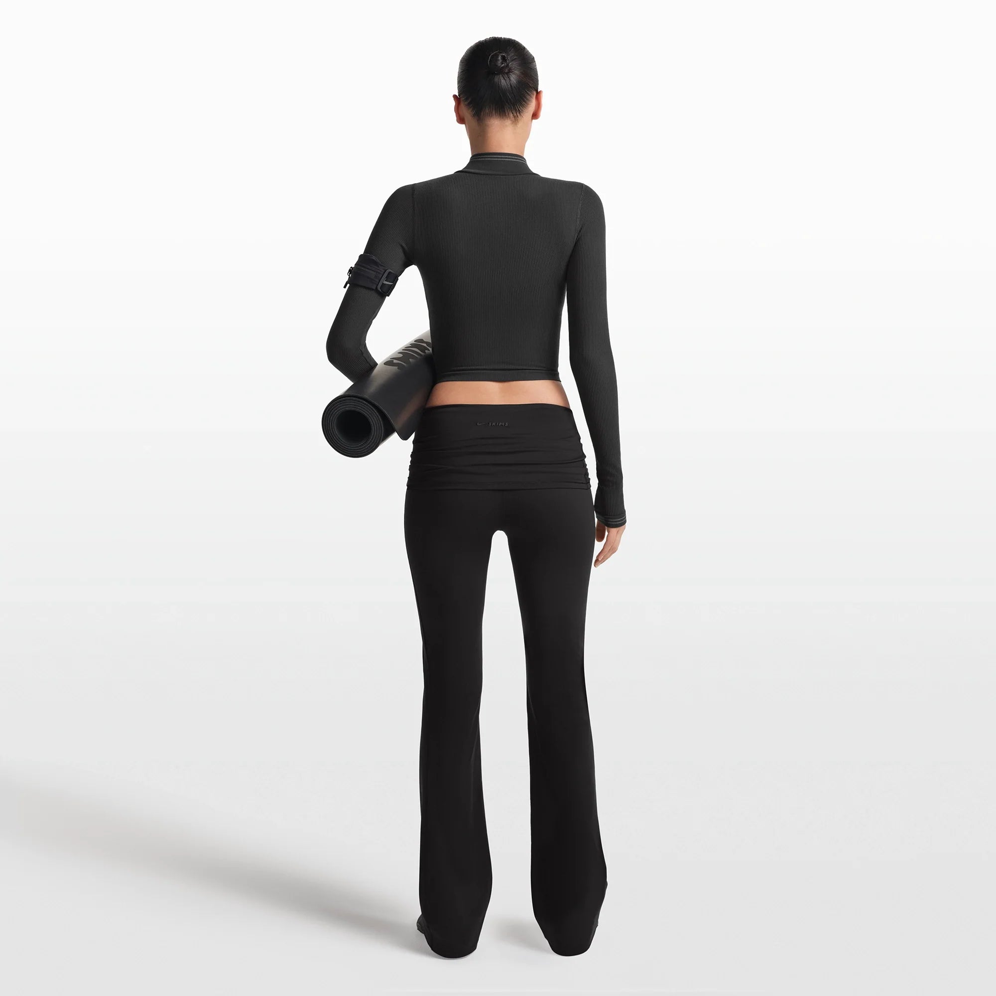 NikeSKIMS MATTE FOLDOVER SLIM FLARE LEGGING | OBSIDIAN