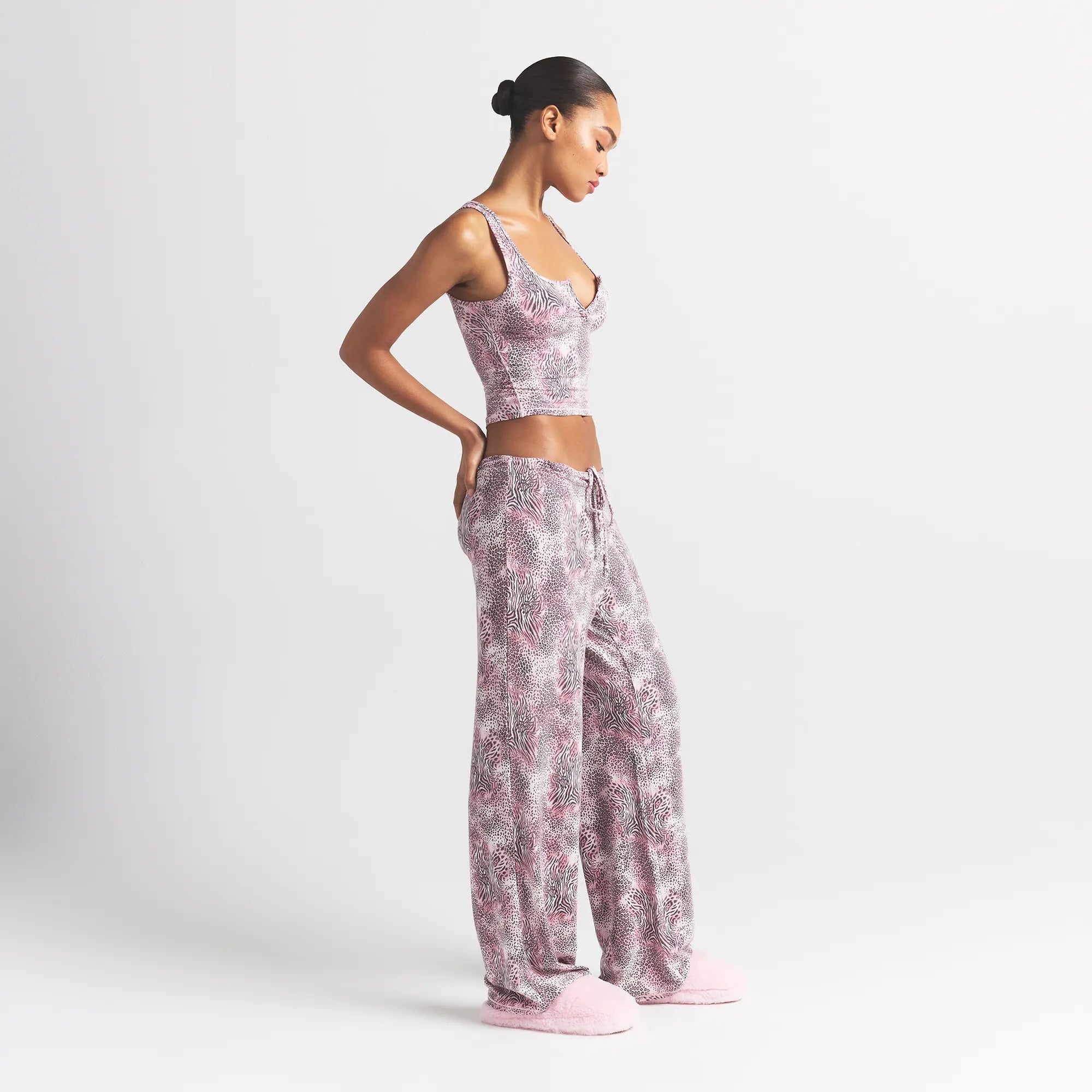 SKIMS SLEEP STRAIGHT LEG PANT | BLOOM MINI MULTI ANIMAL