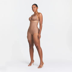 SKIMS BODY LEFT LEG SOLUTION SHORT | SIENNA