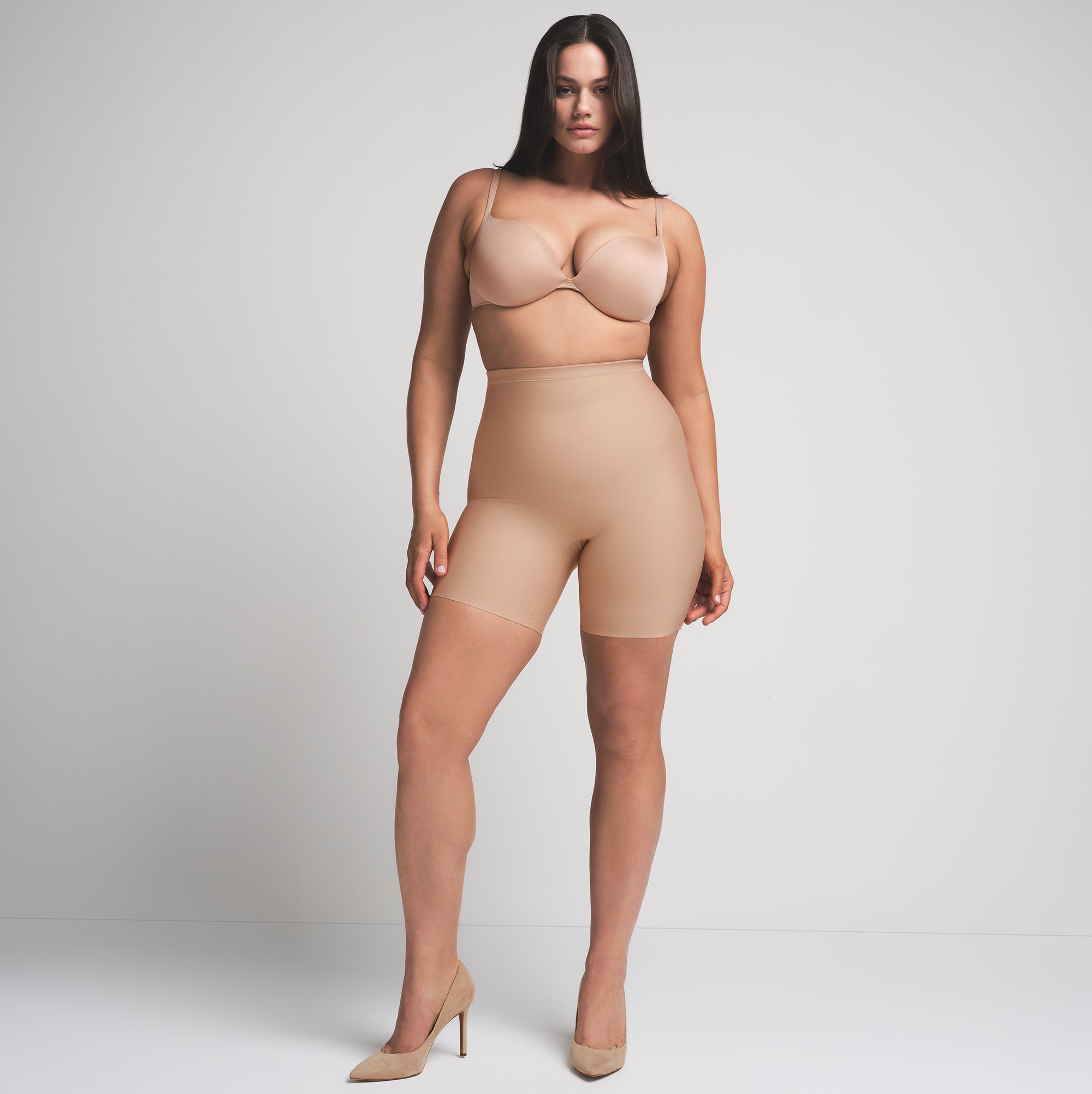 SKIMS BODY CORE SCULPT MID RISE SHORT | CLAY