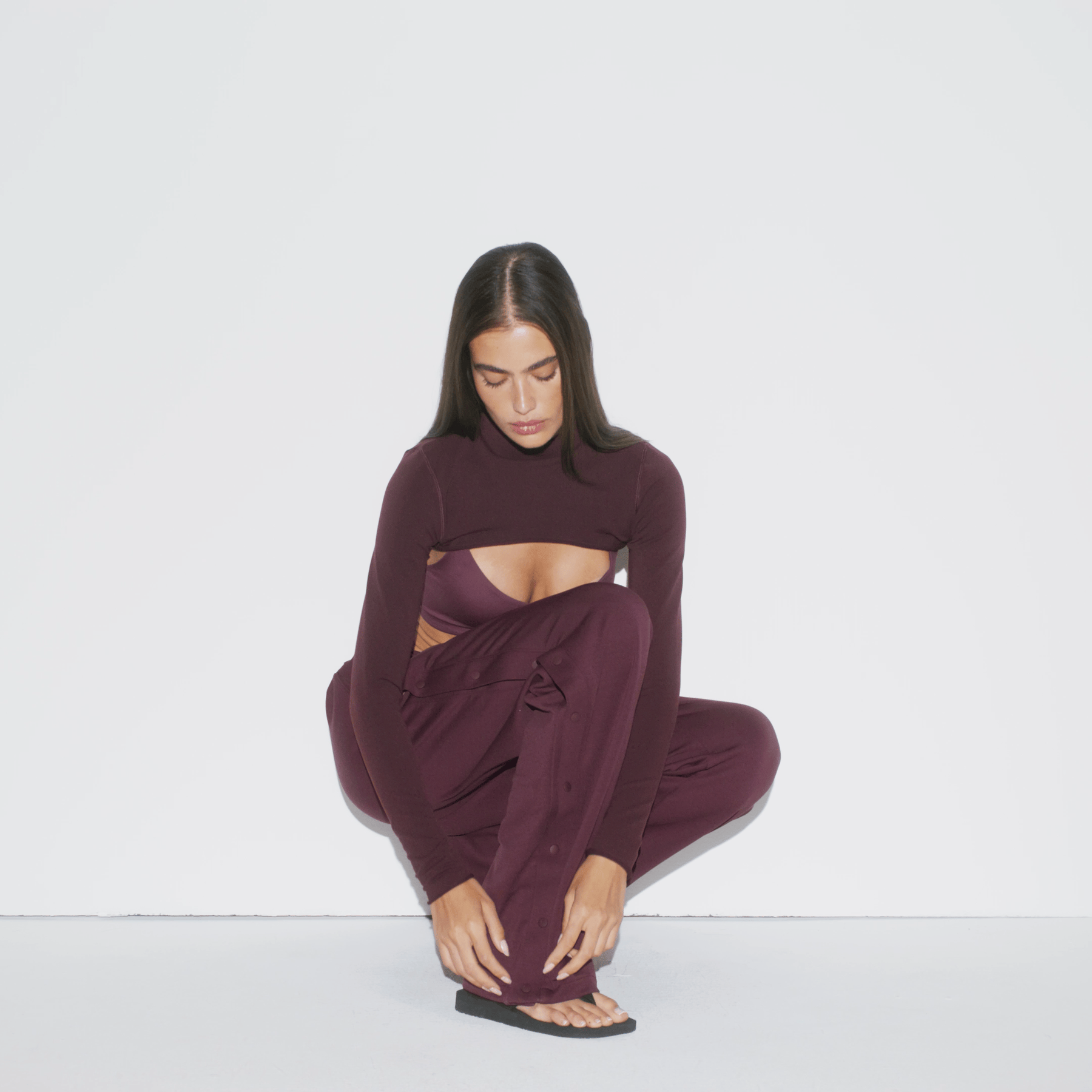 NikeSKIMS MATTE TRICOT SIDE SNAPS PANT | CURRANT
