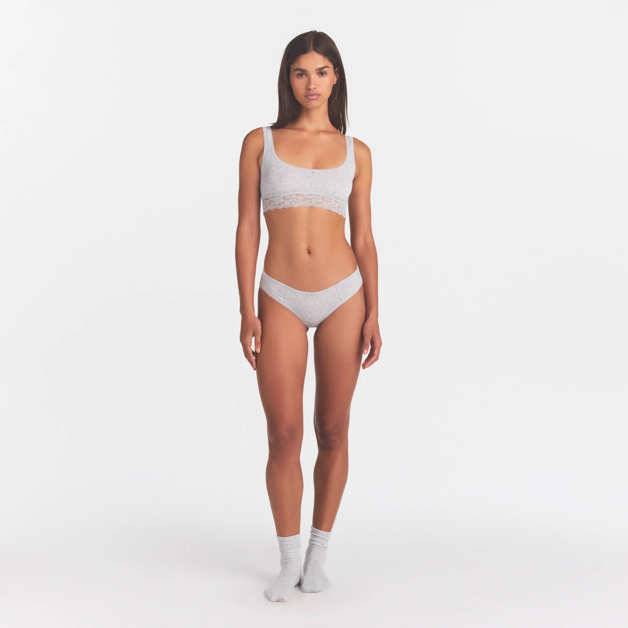 LIGHTWEIGHT COTTON LACE SCOOP BRALETTE | LIGHT HEATHER GREY