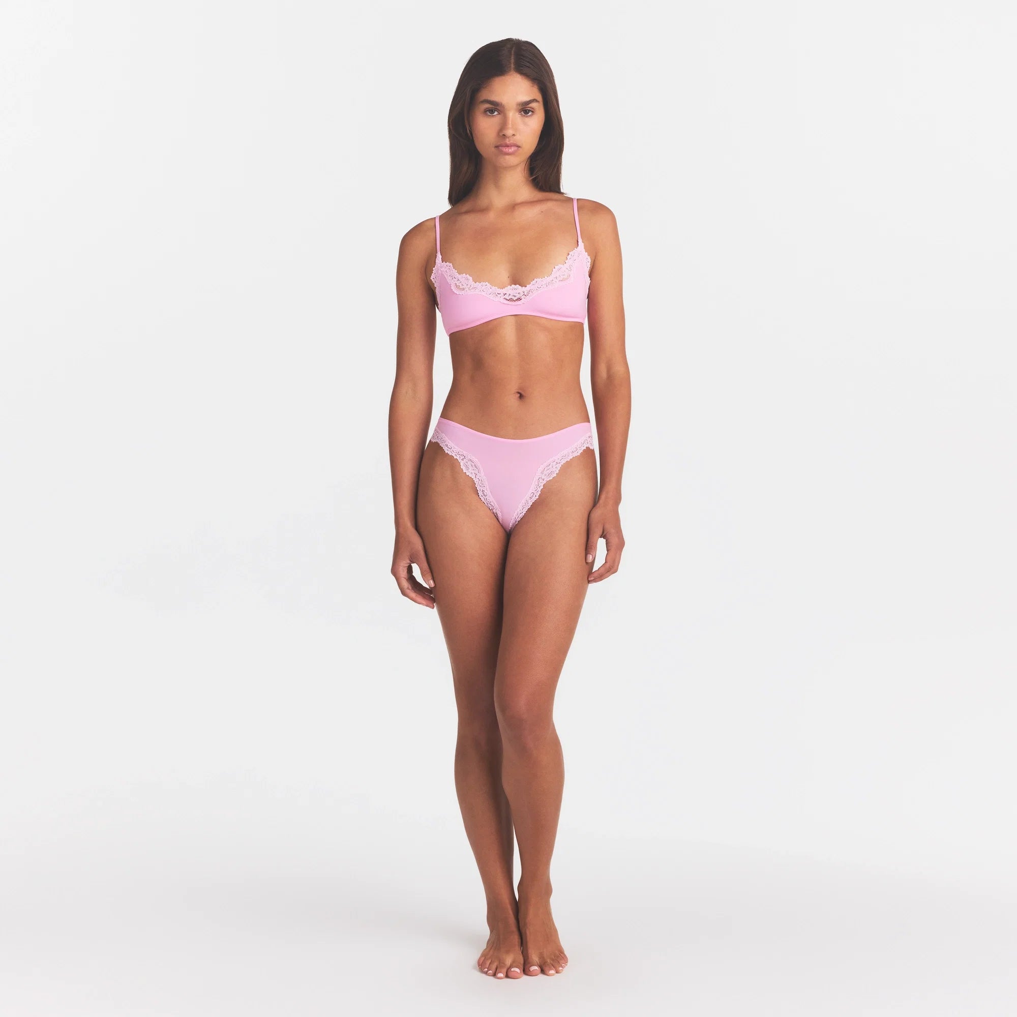 FITS EVERYBODY LACE SCOOP BRALETTE | BUBBLE GUM TONAL