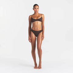 FITS EVERYBODY LACE SCOOP BRALETTE | ESPRESSO
