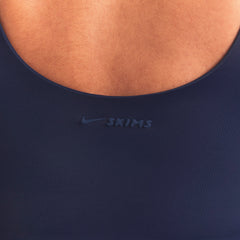 NikeSKIMS SHINE SCOOP NECK BRA TOP | NAVY