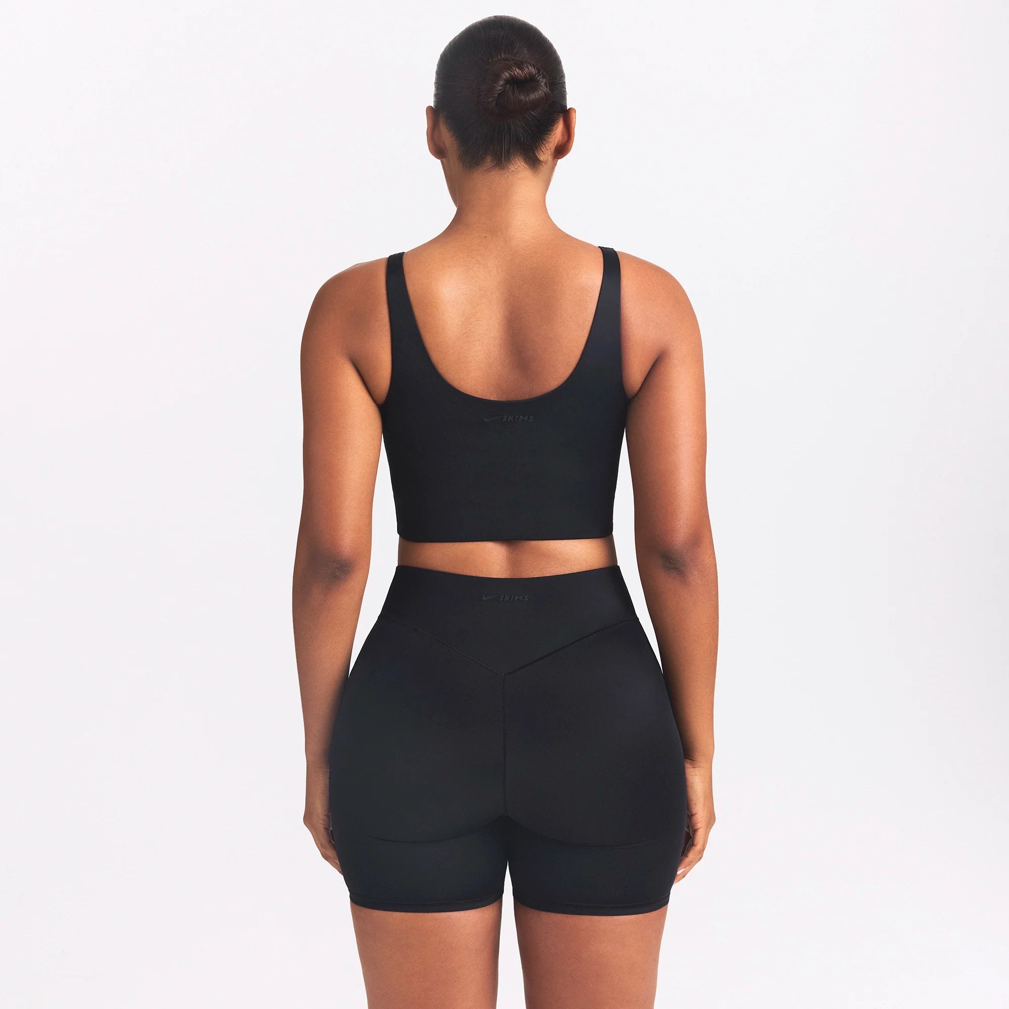 NikeSKIMS SHINE SCOOP NECK BRA TOP | OBSIDIAN