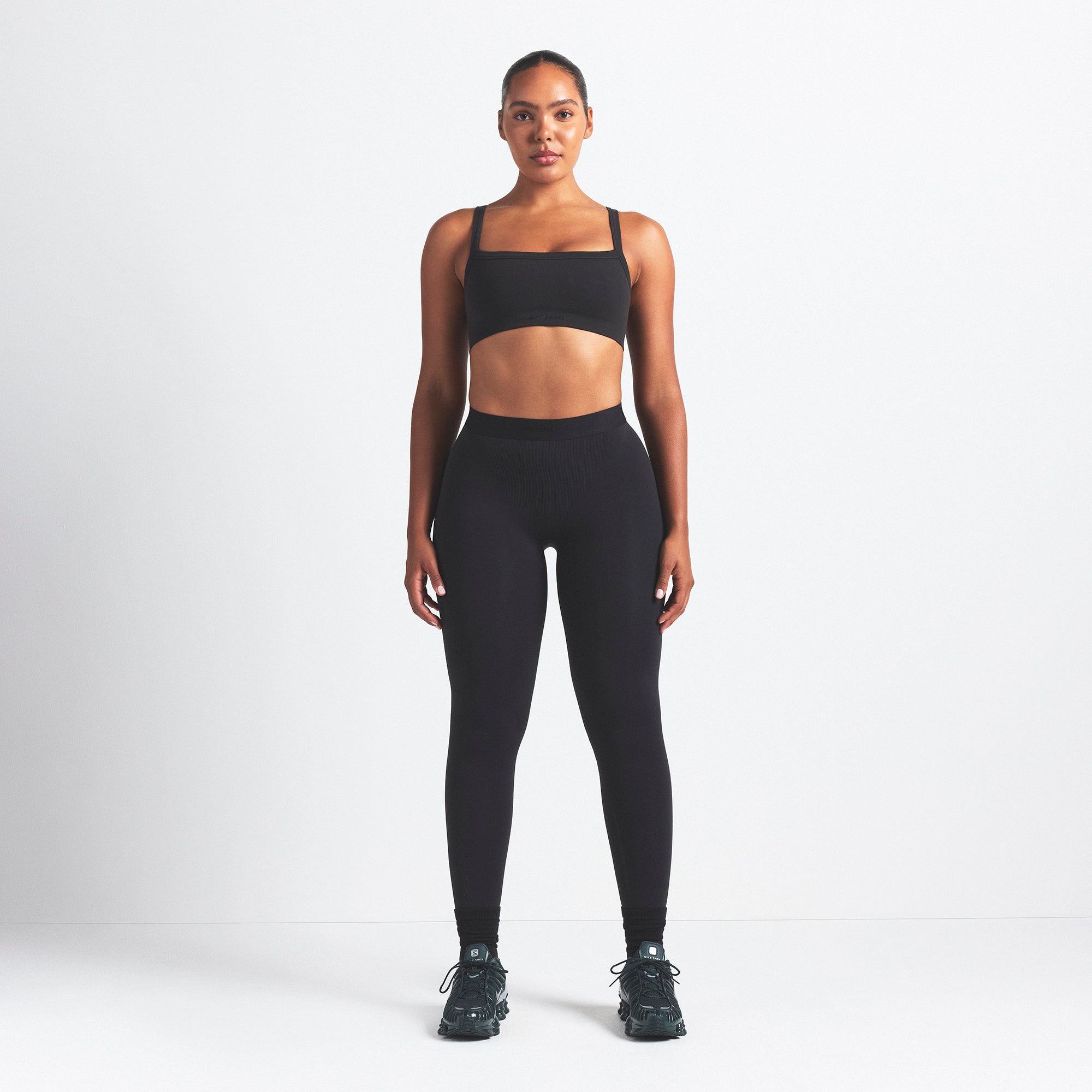NikeSKIMS VINTAGE SEAMLESS CAMI BRA | OBSIDIAN