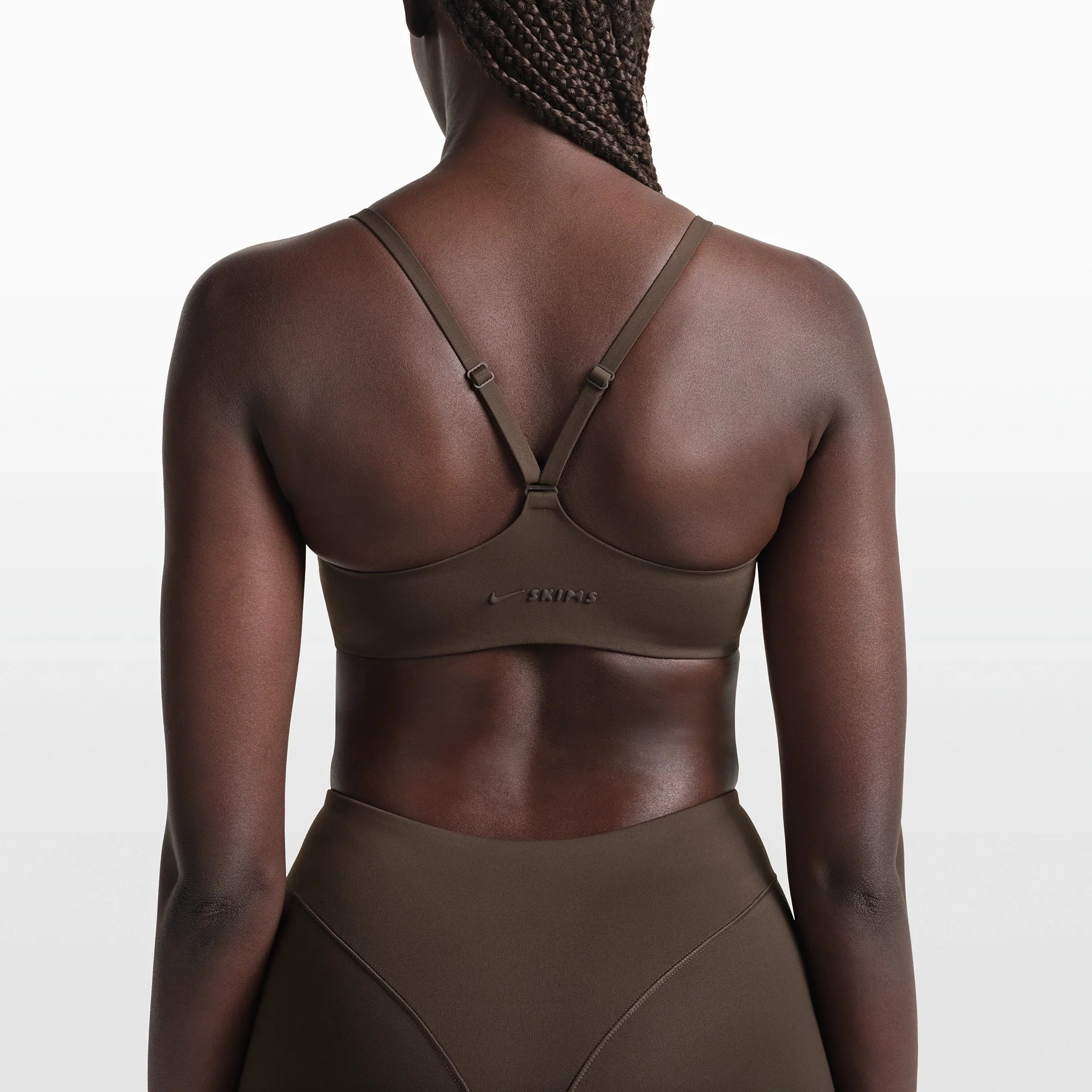 NikeSKIMS MATTE CONTOUR CAMI BRA | DARK SEPIA