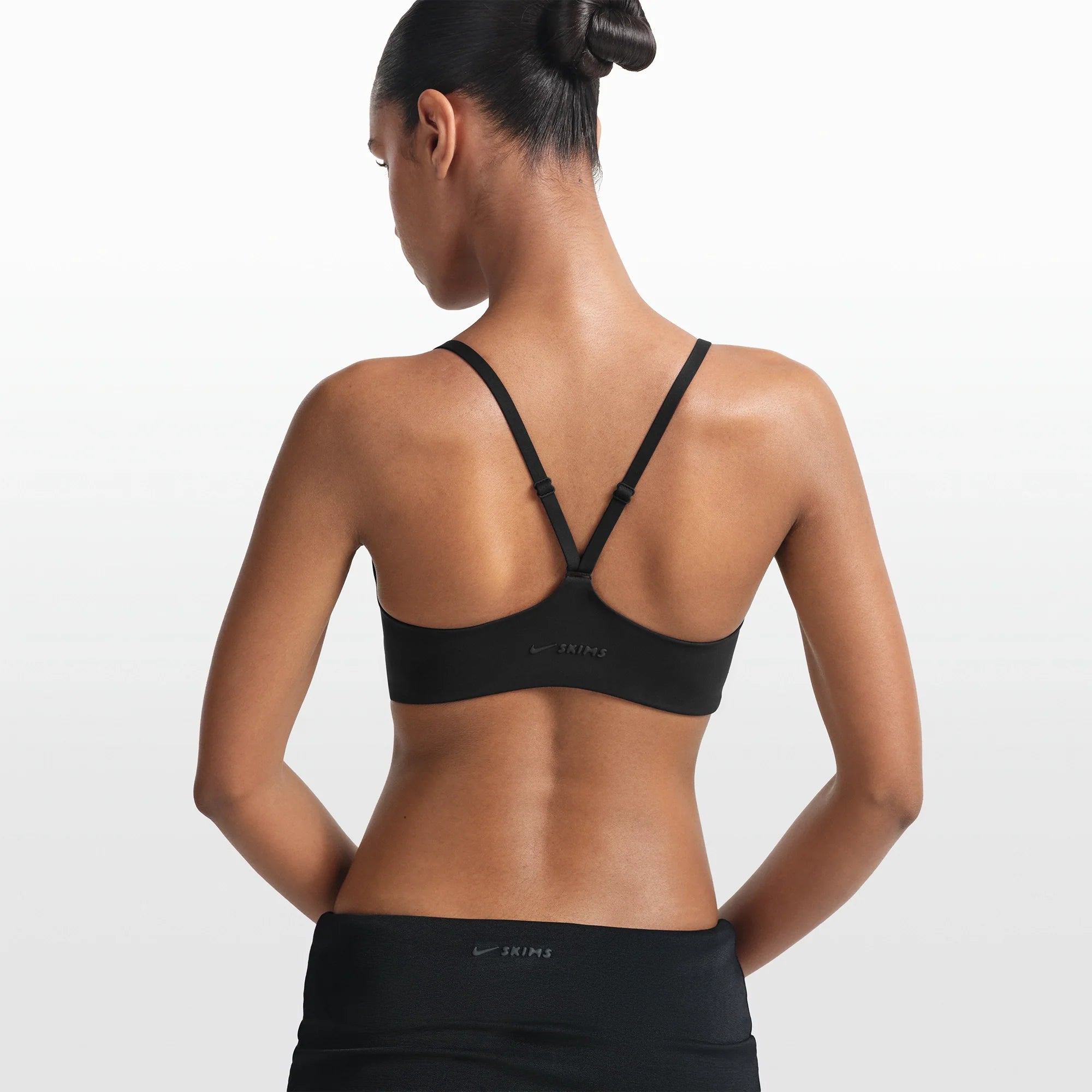 NikeSKIMS MATTE CONTOUR CAMI BRA | OBSIDIAN