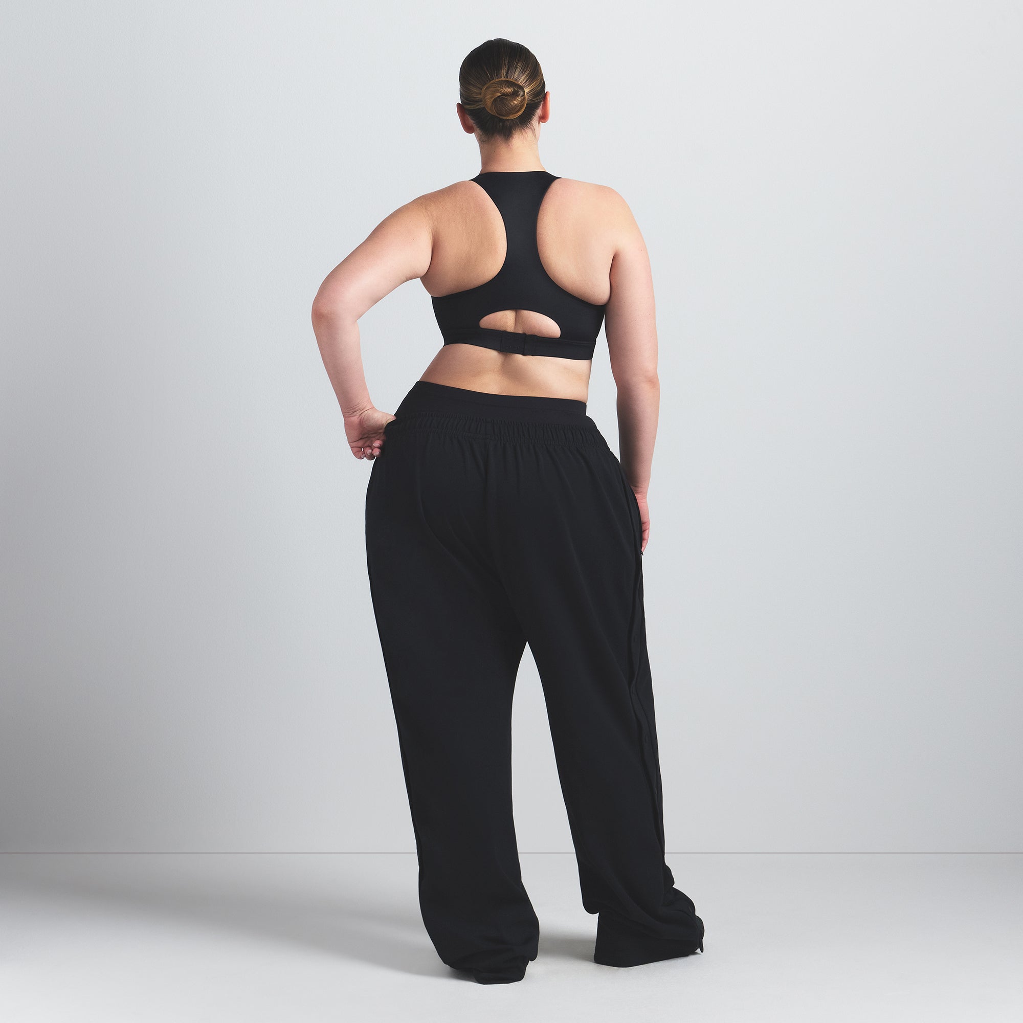 NikeSKIMS SHINE HIGH NECK BRA | OBSIDIAN