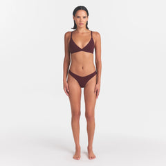 FITS EVERYBODY TRIANGLE BRALETTE | CURRANT