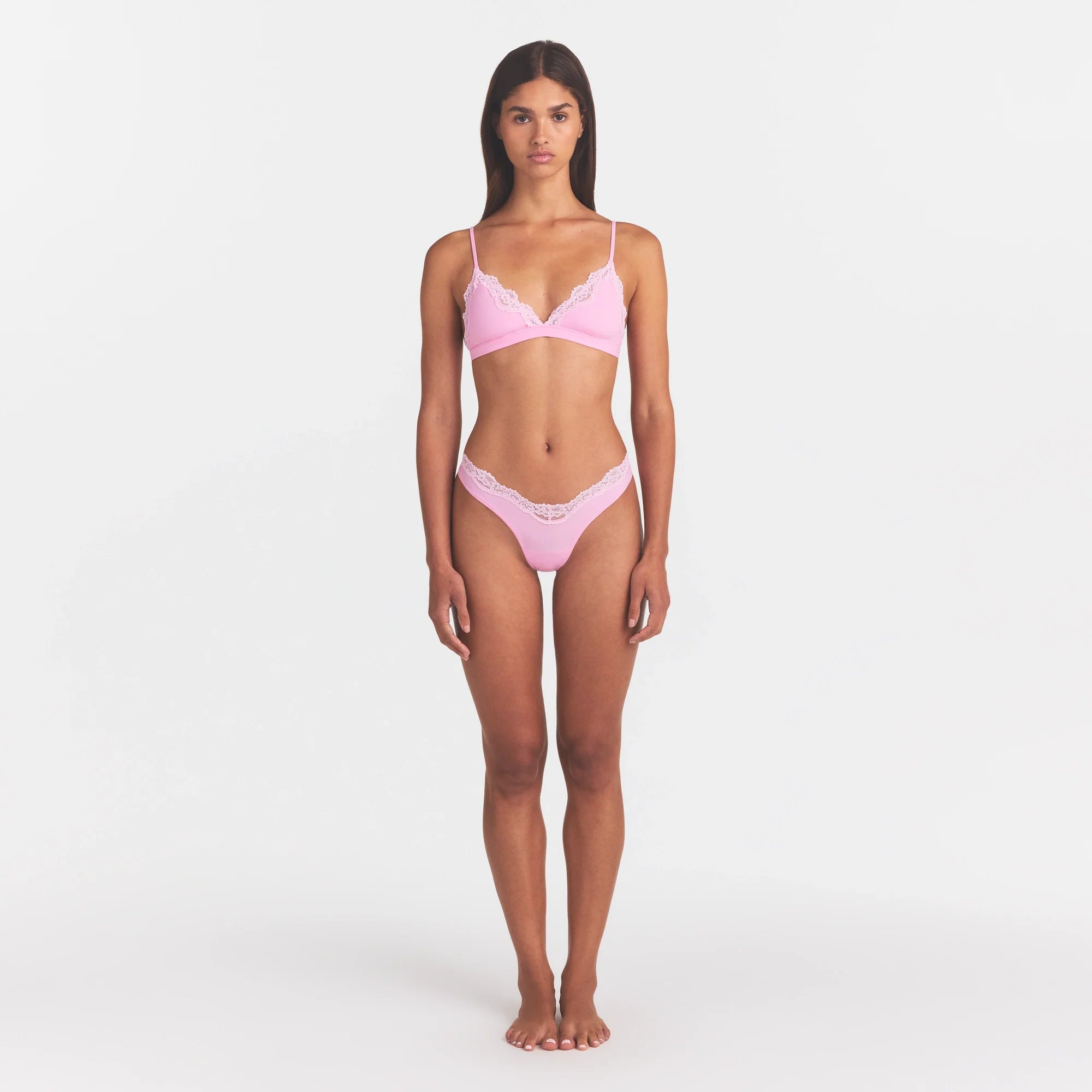FITS EVERYBODY LACE TRIANGLE BRALETTE | BUBBLE GUM TONAL