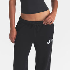 COTTON FLEECE CLASSIC STRAIGHT LEG PANT | ONYX SNOW ARCHED SKIMS LOGO
