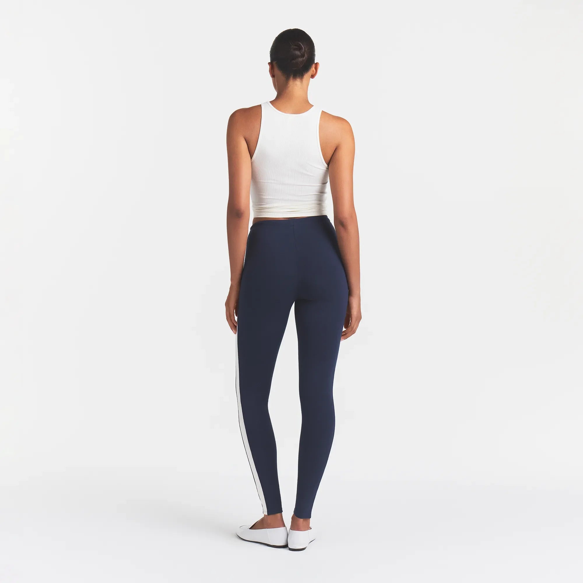 OUTDOOR HIGH-WAISTED LEGGING | NAVY ECRU CONTRAST