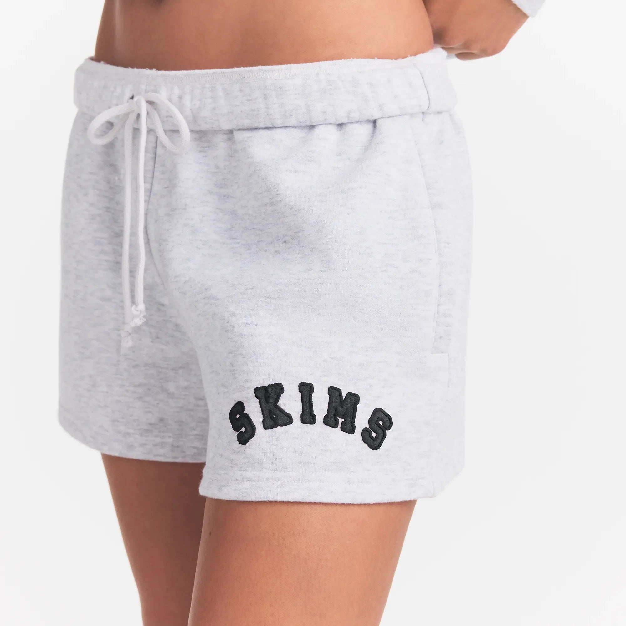 COTTON FLEECE LOGO CLASSIC SHORT | LIGHT HEATHER GREY WITH ONYX LOGO