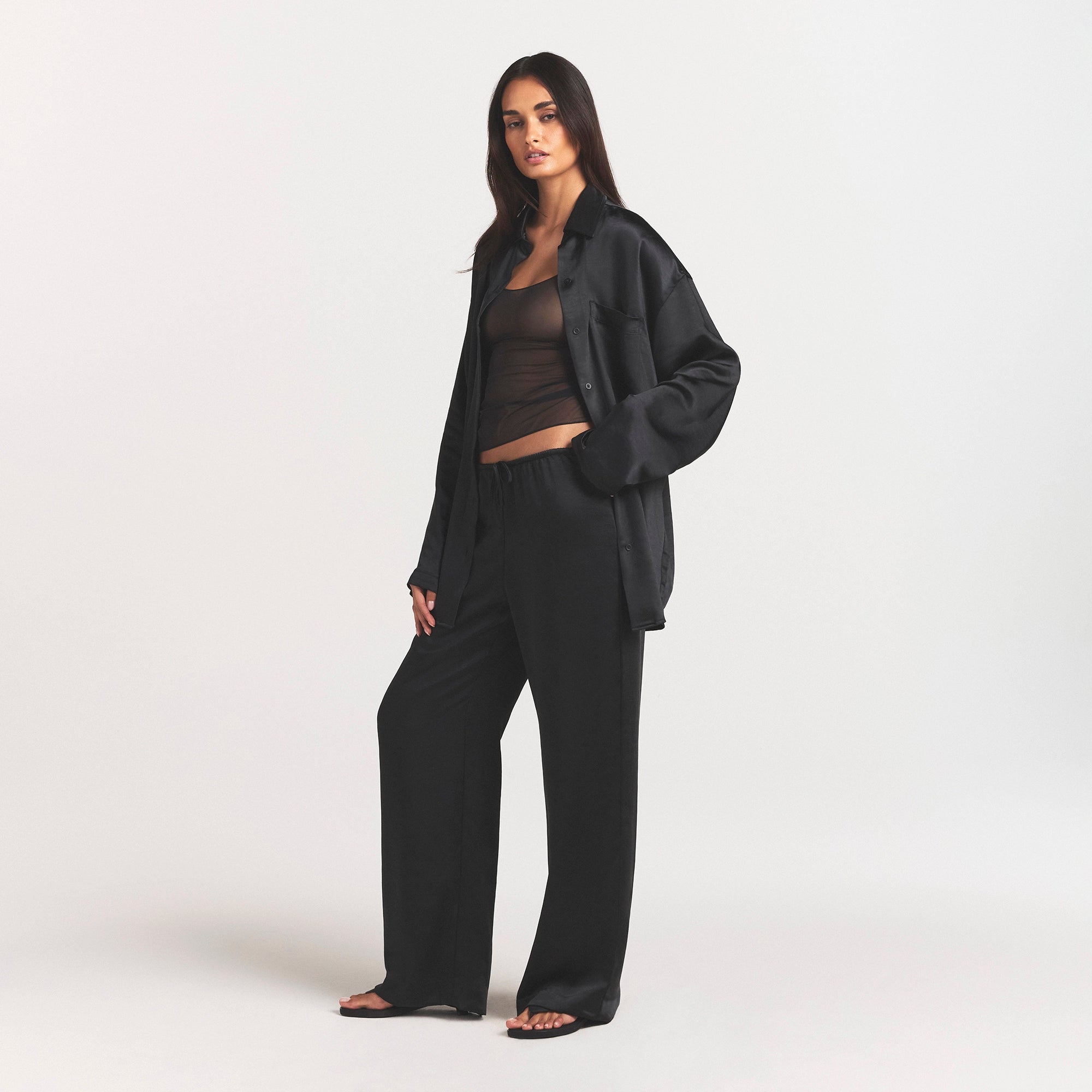 LIGHTWEIGHT SATIN STRAIGHT LEG PANT | OBSIDIAN