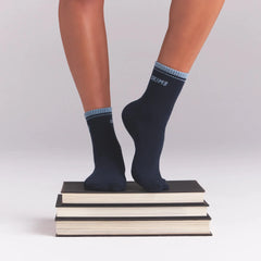 SKIMS SOCKS RIBBED QUARTER CREW LOGO SOCK | NAVY AND KYANITE