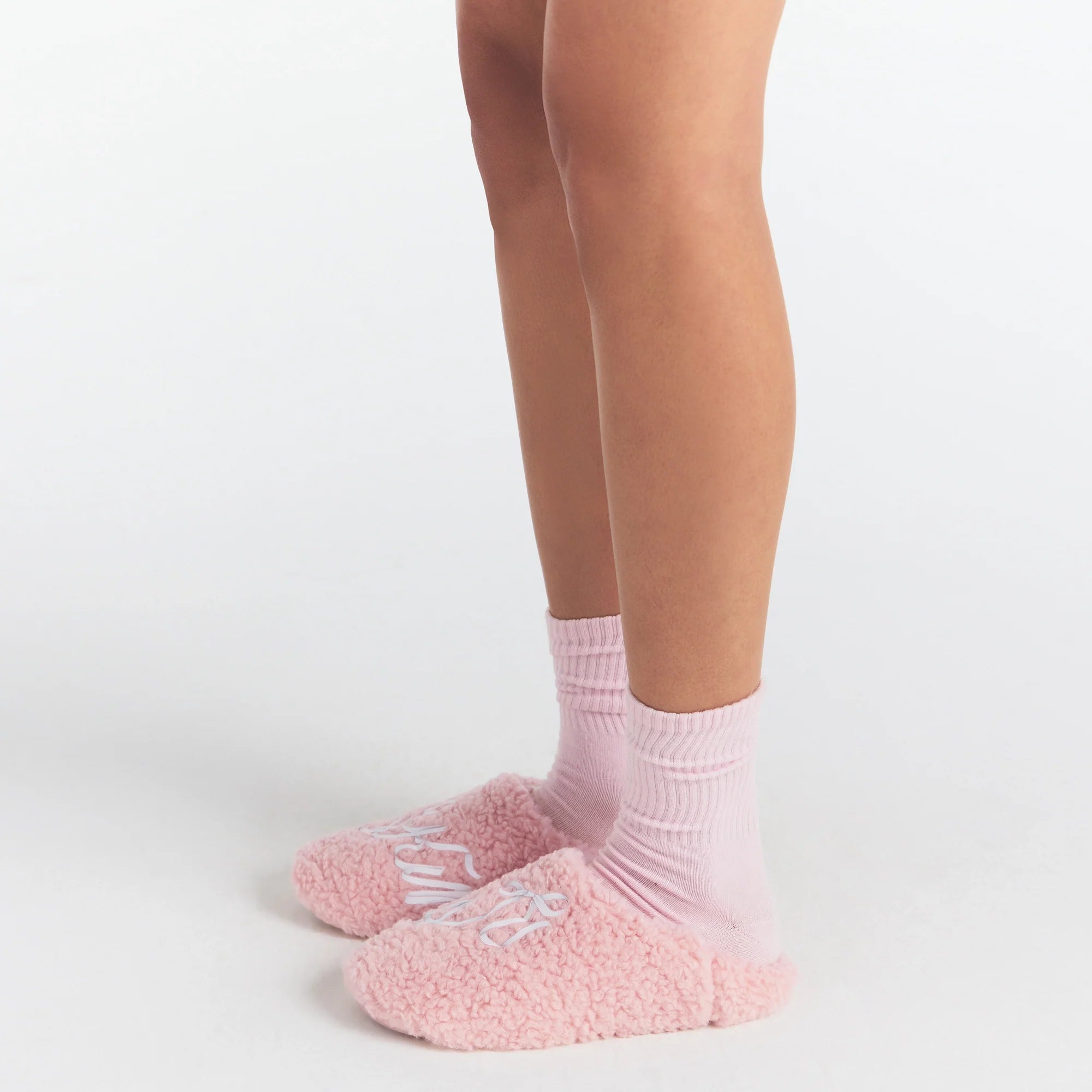 SKIMS ACCESSORIES SHERPA SLIPPER | PEONY SKIMS BOW