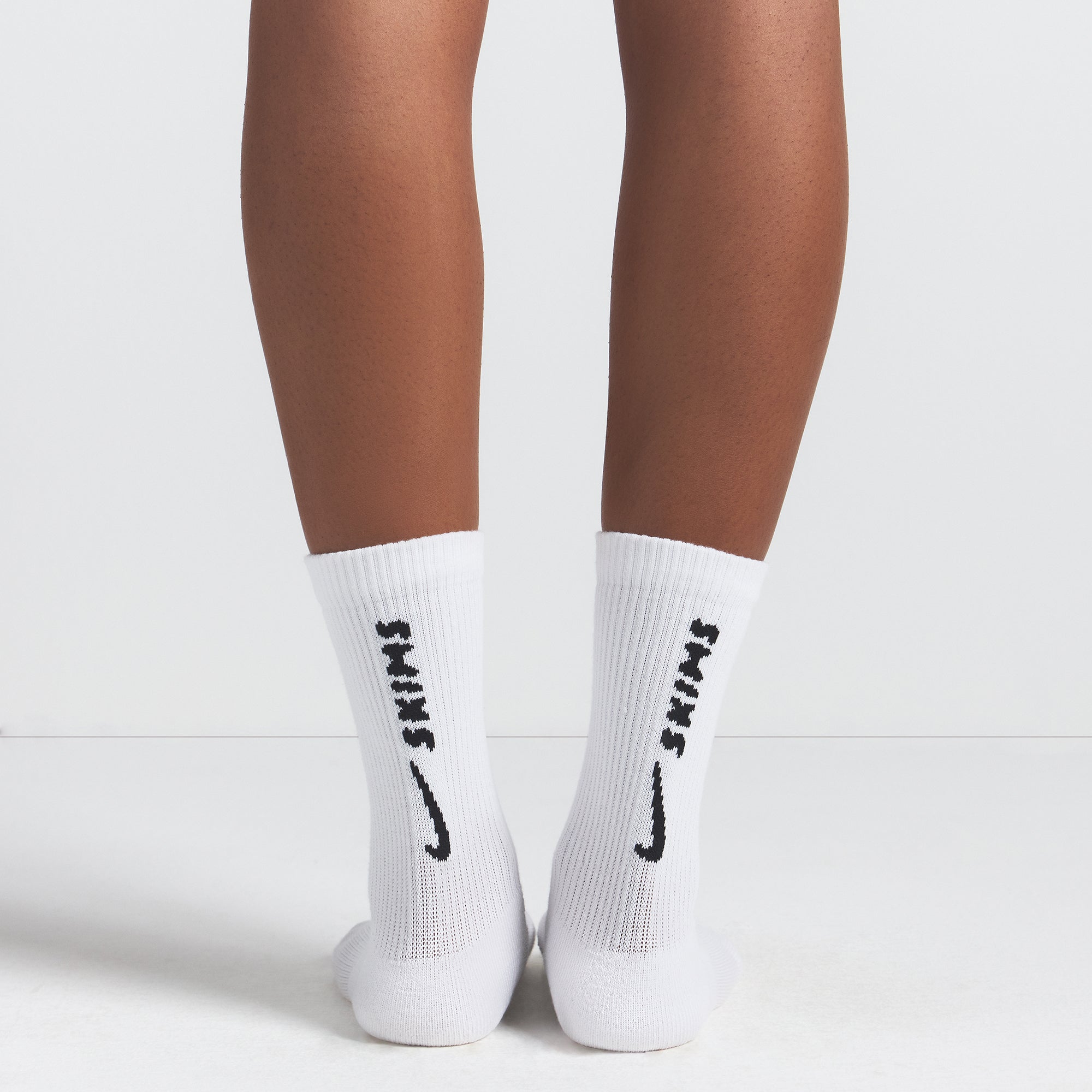 NikeSKIMS ACCESSORIES DRI-FIT��� CREW SOCK 3-PACK | SNOW