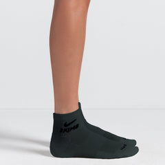 NikeSKIMS ACCESSORIES DRI-FIT��� QUARTER CREW SOCK 3-PACK | DARK TEAL MULTI