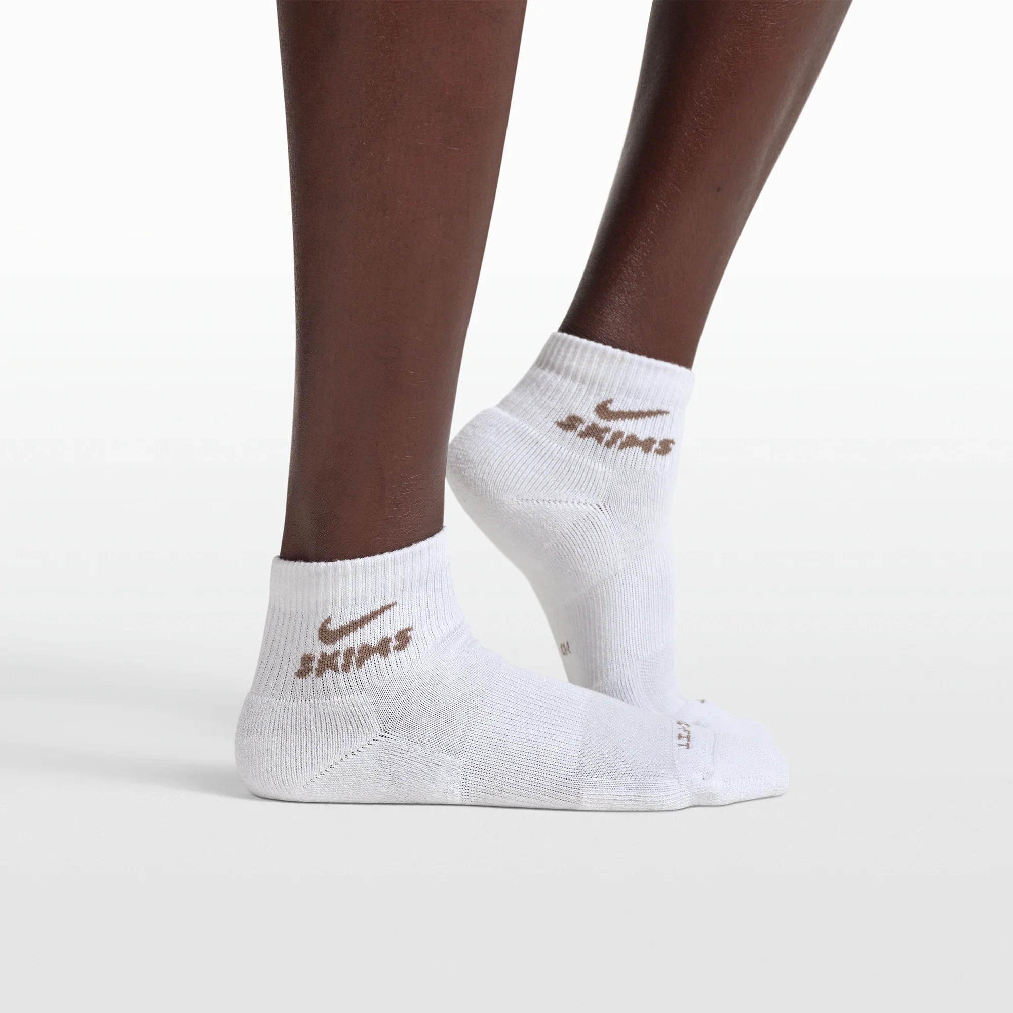 NikeSKIMS ACCESSORIES DRI-FIT��� QUARTER CREW SOCK 3-PACK | HIMALAYAN MULTI