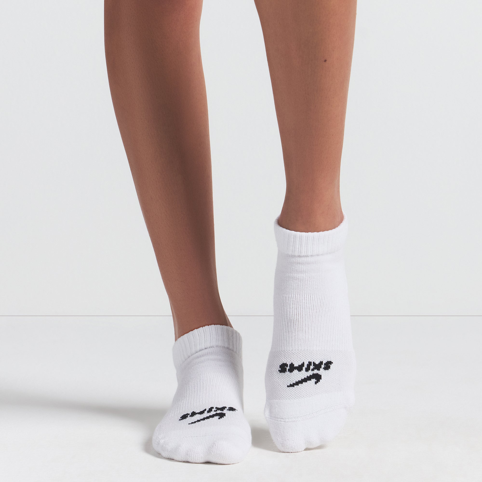 NikeSKIMS ACCESSORIES DRI-FIT��� ANKLE SOCK 3-PACK | SNOW
