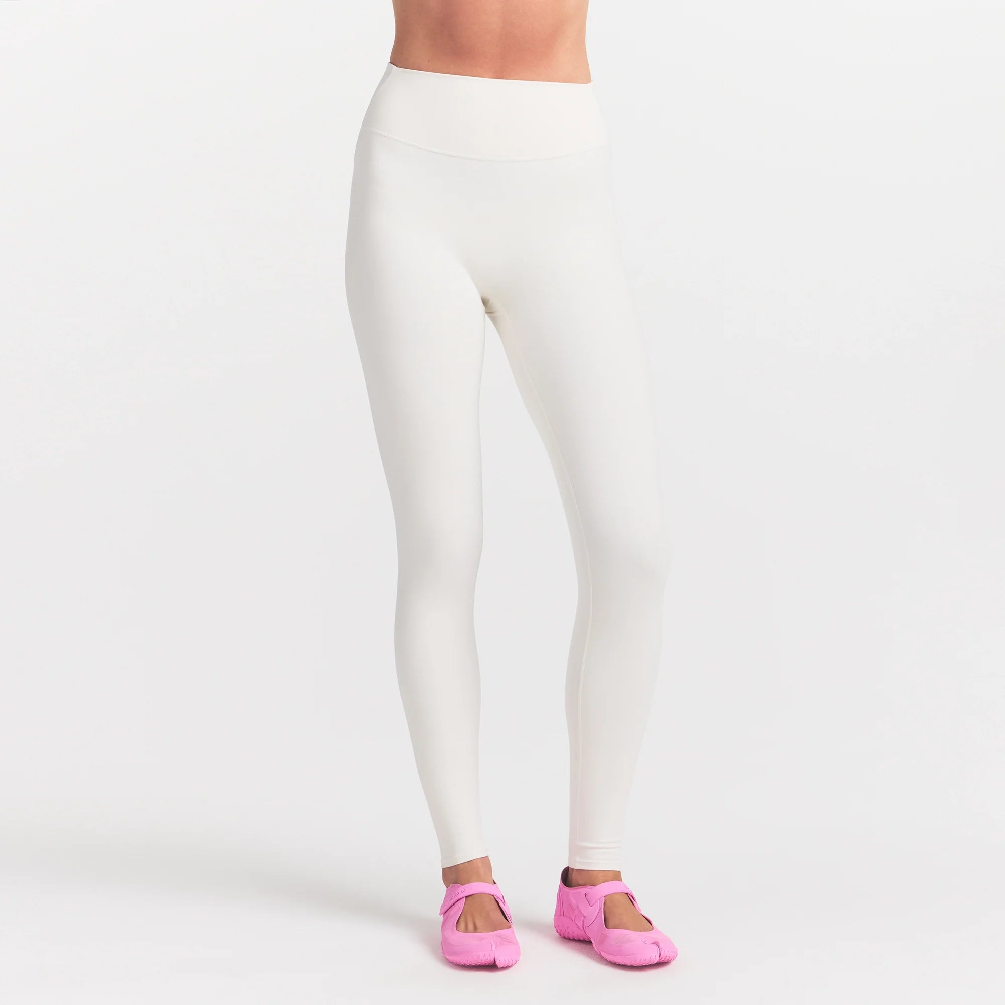 NikeSKIMS MATTE 26" LEGGING | IVORY
