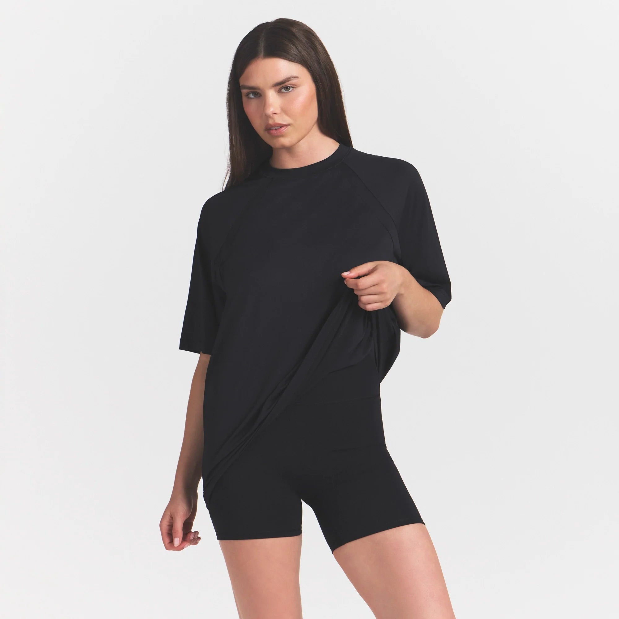 NikeSKIMS AIRY DRI-FIT��� OVERSIZED T-SHIRT | OBSIDIAN