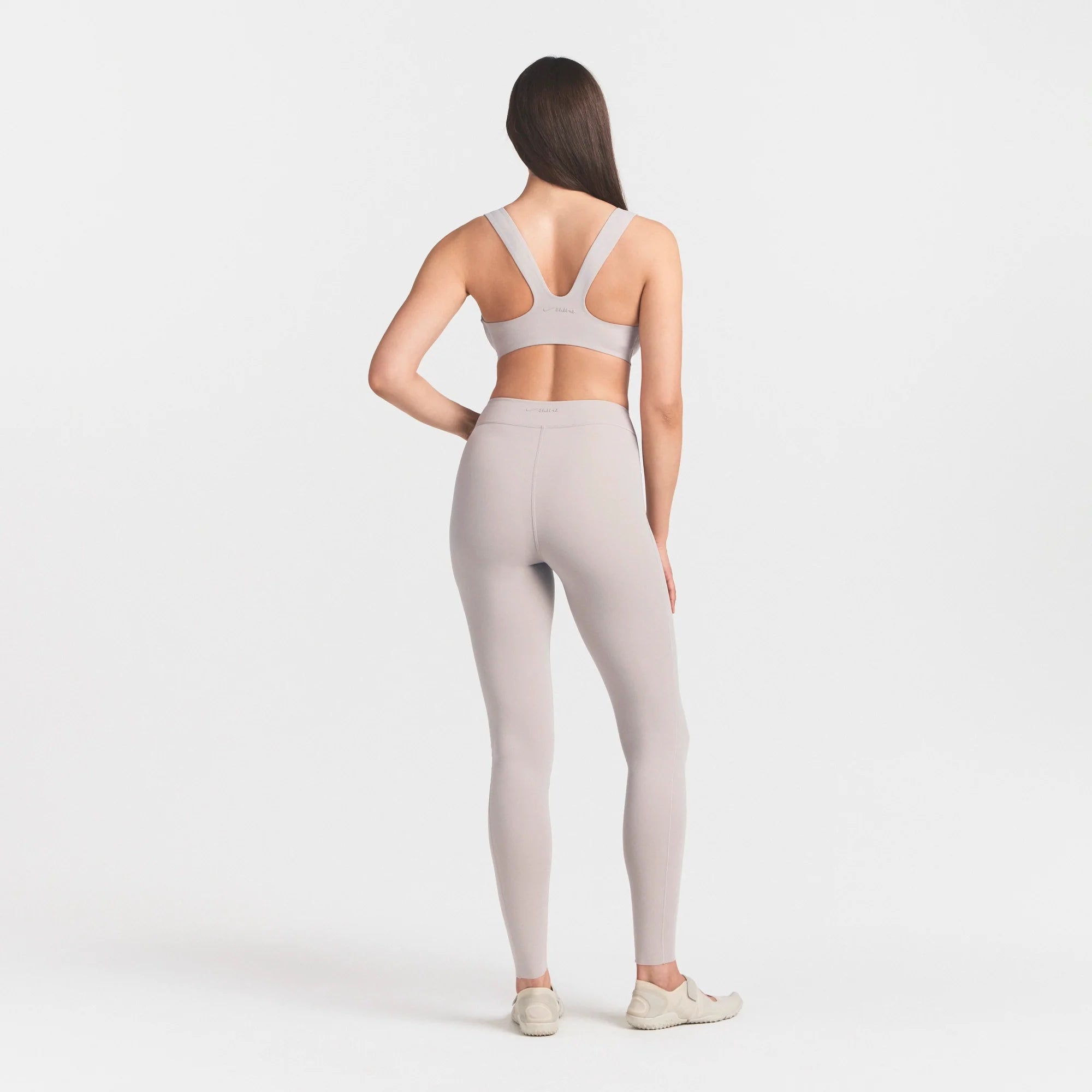 NikeSKIMS STUDIO STRETCH RACERBACK BRA | LINEN
