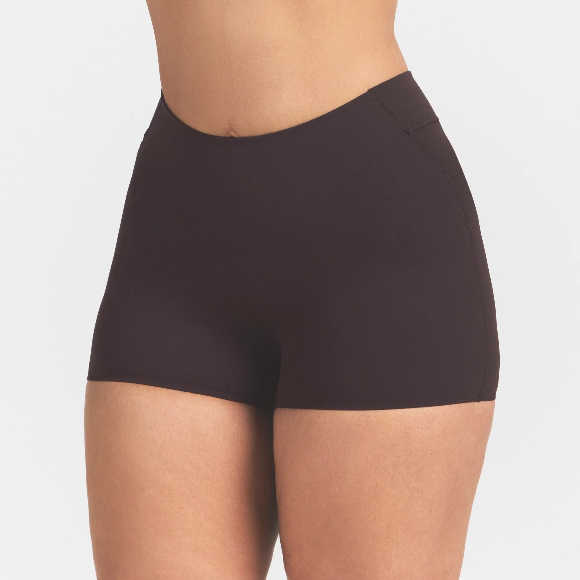 NikeSKIMS STUDIO STRETCH DIPPED 2" SHORT | DARK ROAST