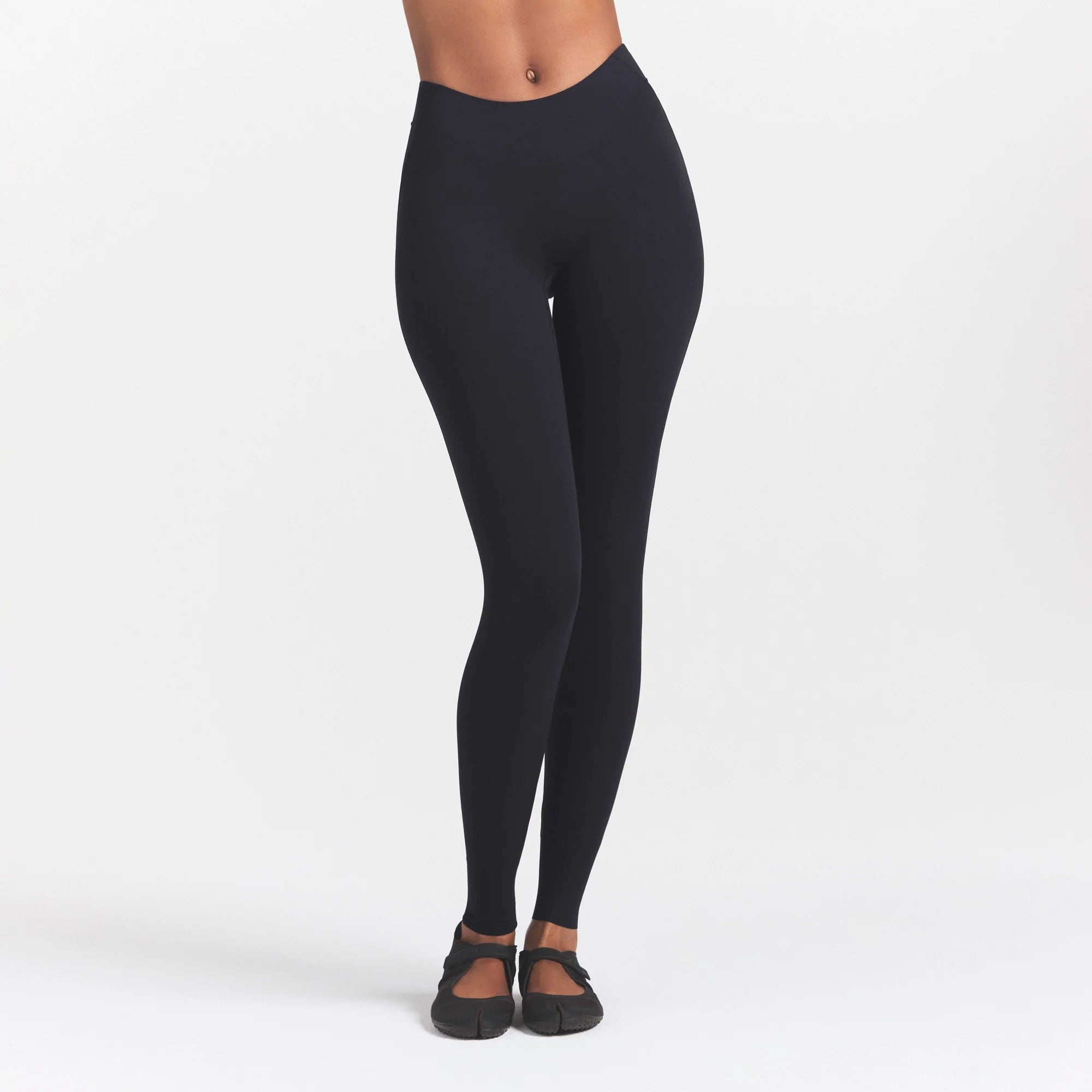 NikeSKIMS STUDIO STRETCH DIPPED 29" LEGGING | OBSIDIAN