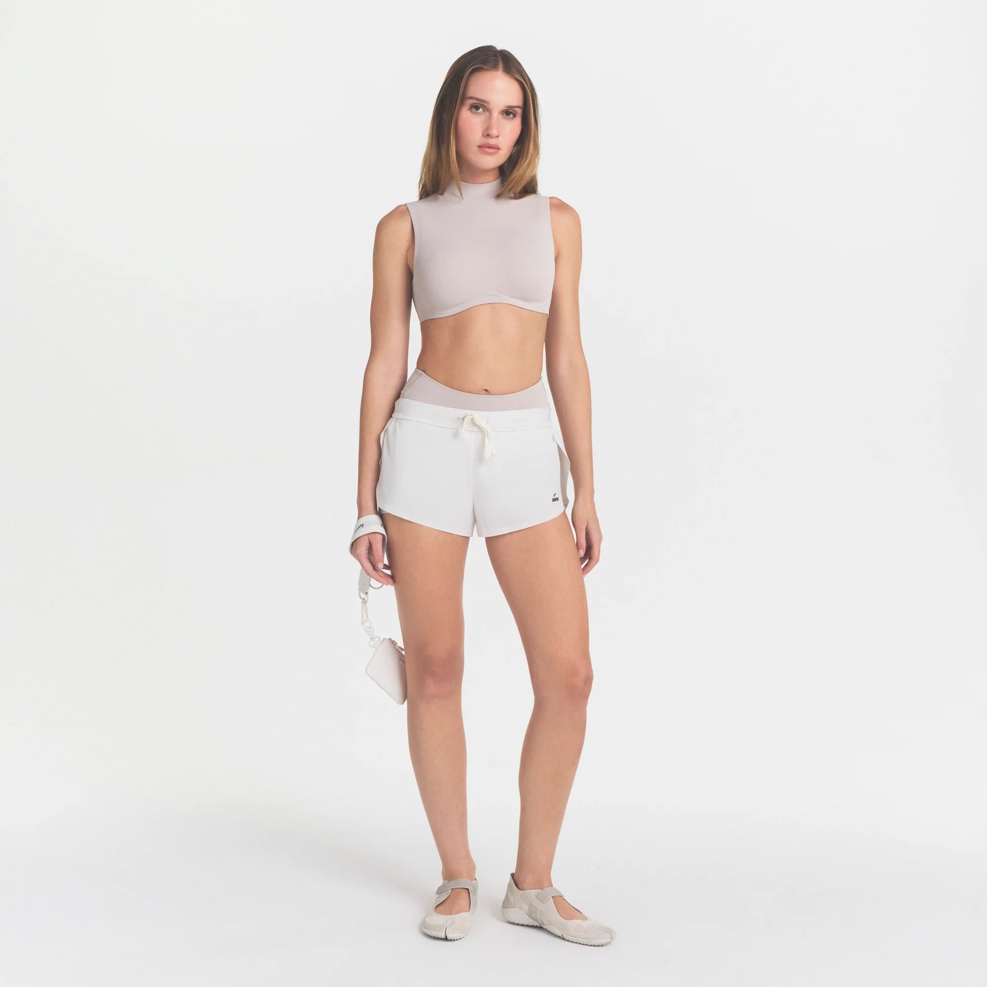 NikeSKIMS STUDIO STRETCH MOCK NECK BRA TOP | LINEN