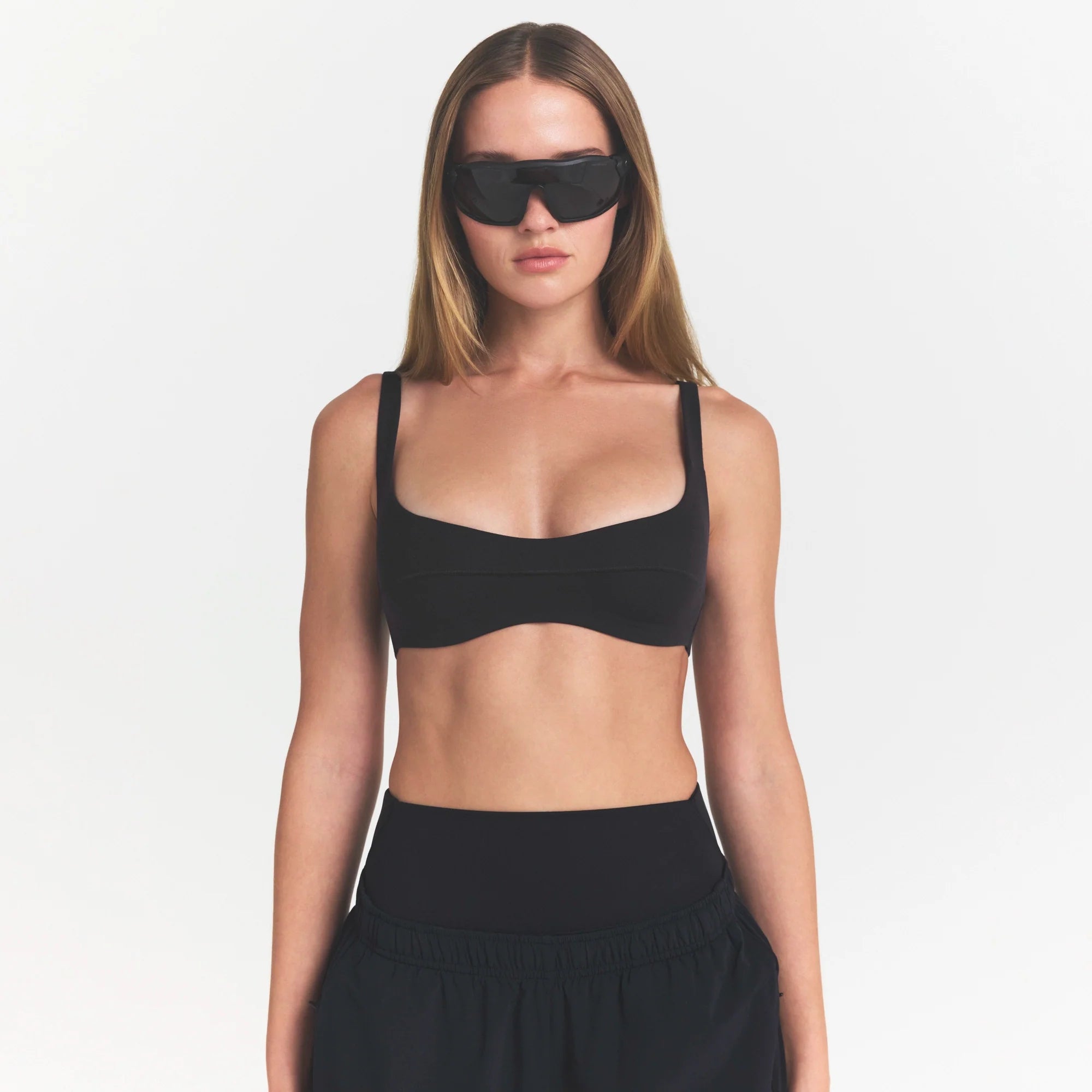 NikeSKIMS STUDIO STRETCH SEAM FRONT MICRO BRA | OBSIDIAN