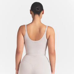 NikeSKIMS STUDIO STRETCH PLUNGE TANK | LINEN