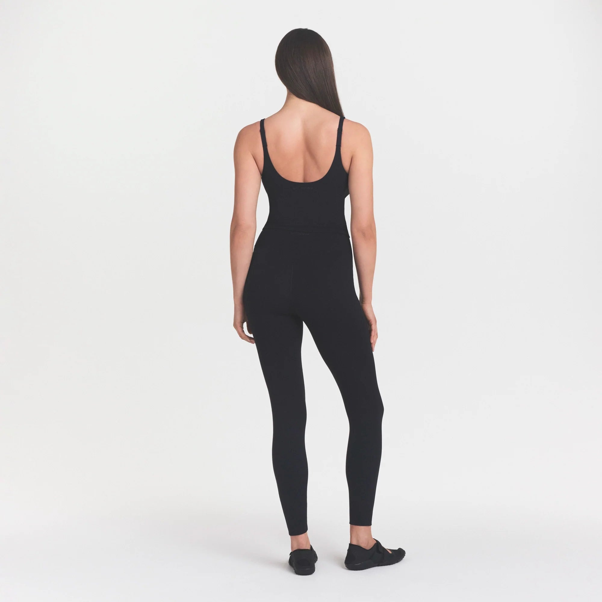 NikeSKIMS STUDIO STRETCH PLUNGE TANK | OBSIDIAN